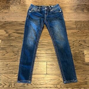 Miss Me Signature Skinny Size 27